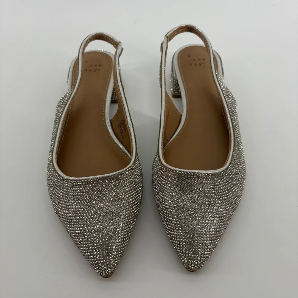 A New Day Womens 8 Silver Slingback Heels Rhinestone Pointed Toe Block Heel
